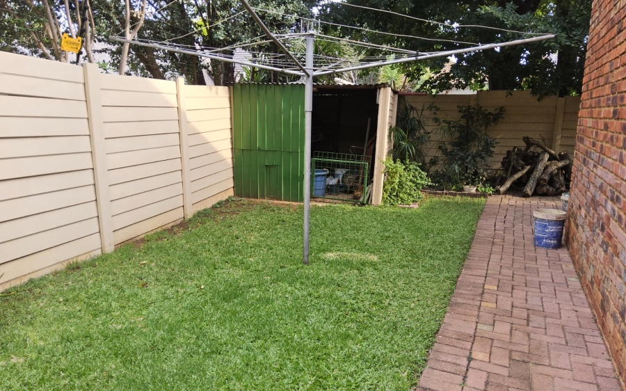 3 Bedroom Property for Sale in Kannoniers Park North West